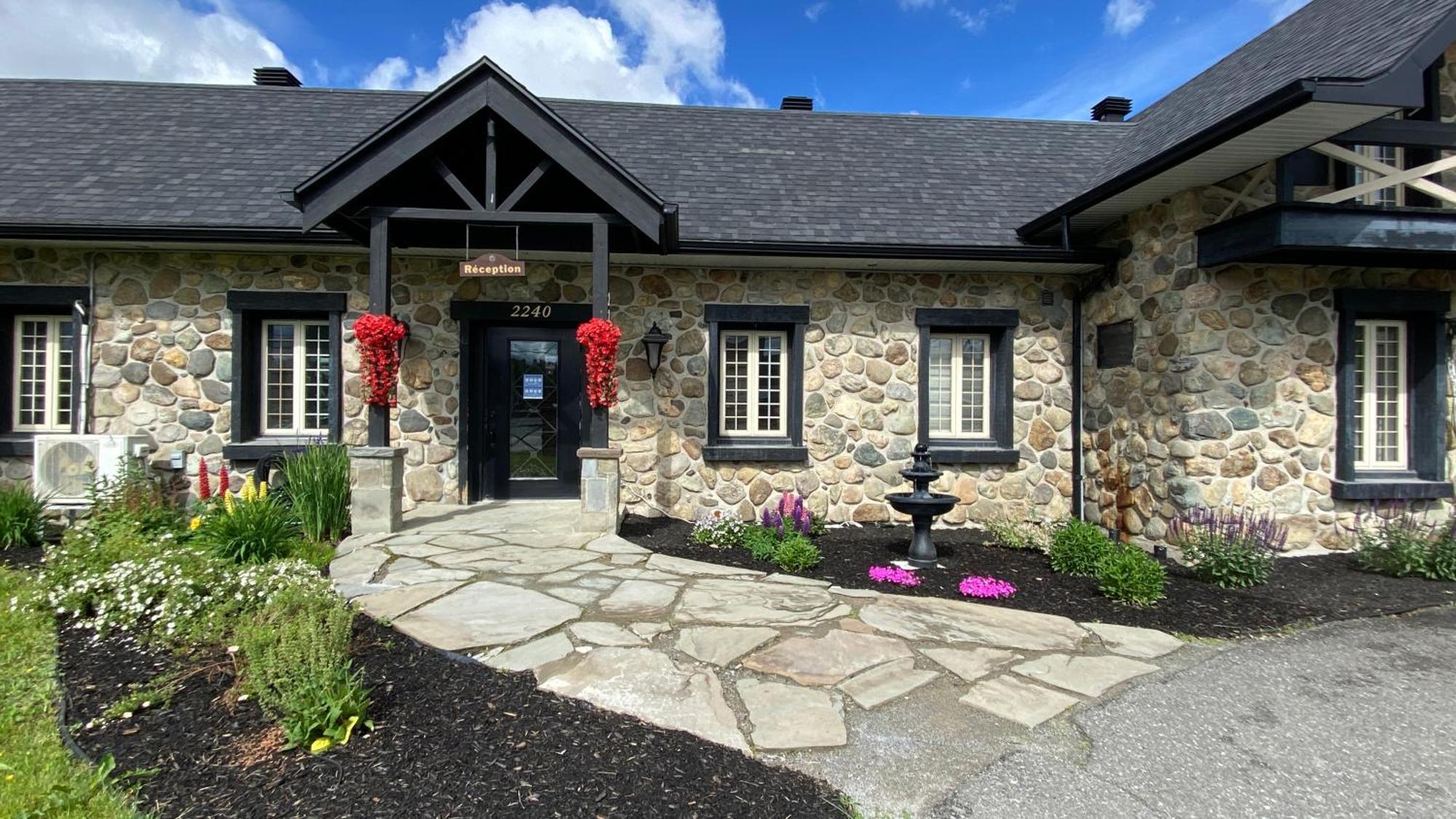 Condo Hôtel Magog Orford Exterior foto